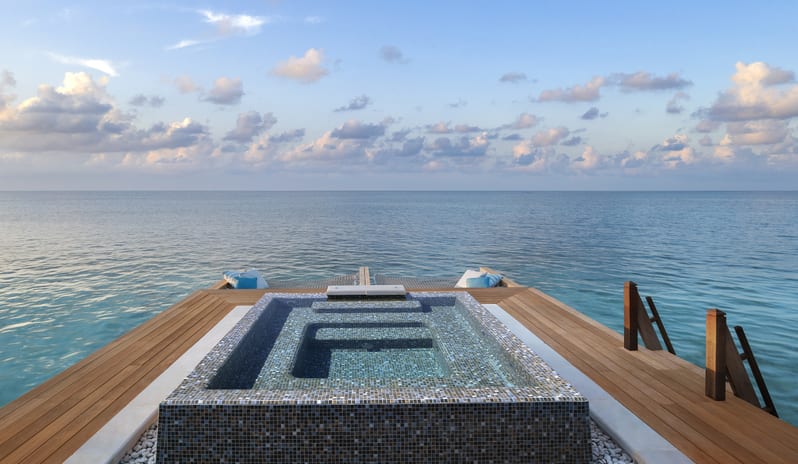 4. Three-Bedroom Overwater Villa_Jacuzzi